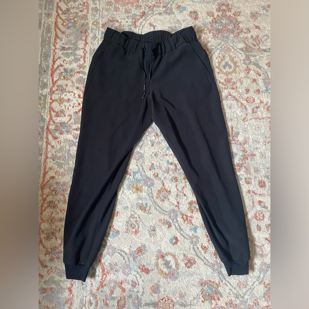 Black Lululemon joggers
